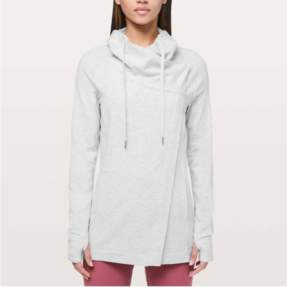 Lululemon Size 10 Coast Easy Wrap Cardigan Heather Core Ultra Light Grey Jacket